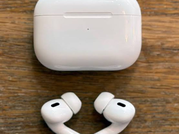Active noise cancellation earbuds customer photo