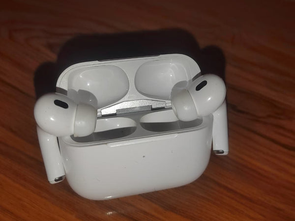 Airpods Pro 2nd generation ANC white edition customer photo