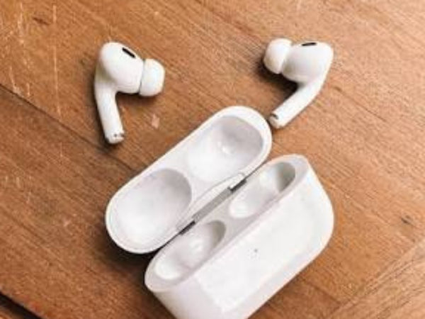 Airpods Pro case with lanyard loop customer photo