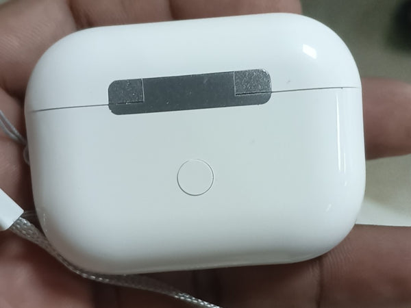 Customer review photo of Airpods Pro ANC earbuds